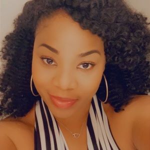 Meet your Posher, Marcita